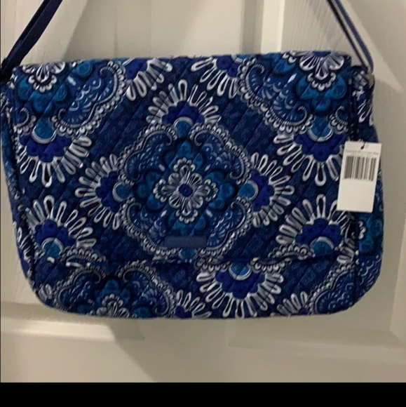 ‼️‼️NWOT Vera Bradley Essential Messenger Bag - Picture 1 of 4